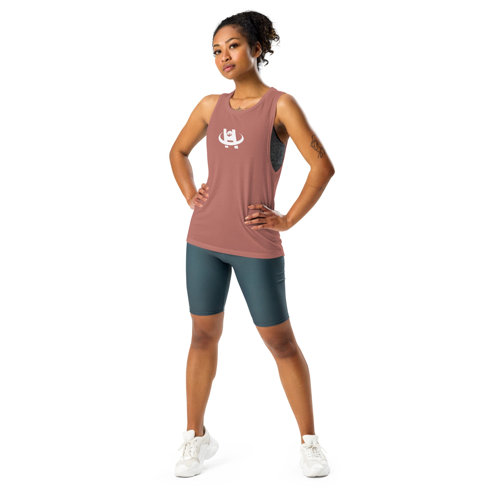 “Lightweight and breathable women’s gym tank top for training”
